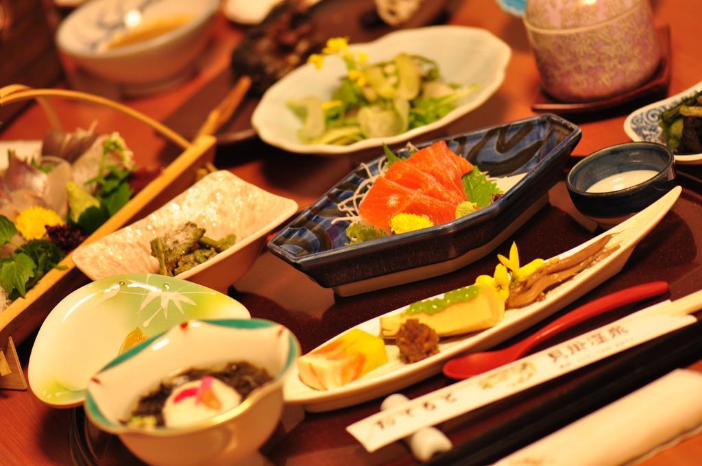 Kaikake Onsen Hotel Yuzawa  Buitenkant foto